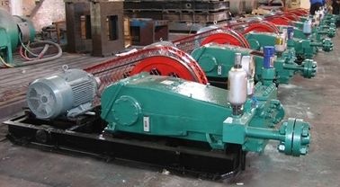 ثلاثة اسطوانة ترددية مضخة الغطاس تدفق معدل 1 - 2.2m³ / H الضغط 16 - 25Mpa