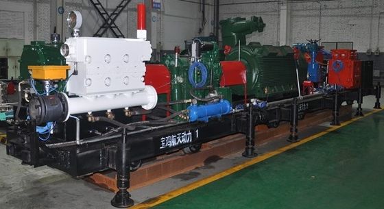التلقائي تدفق التحكم عن بعد منجم الفحم مضخة التدفق معدل 1458m³ / ساعة 80Mpa الضغط